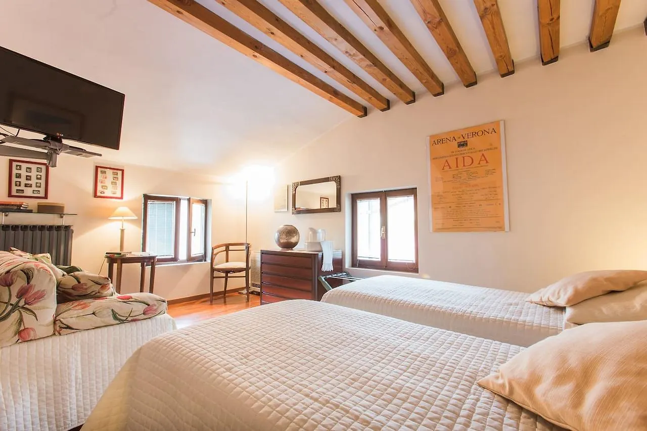 Cipriani Apartment Verona 0*,